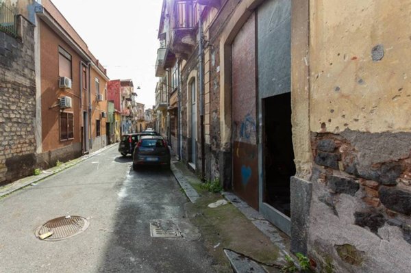 casa indipendente in vendita a Catania in zona Centro Storico