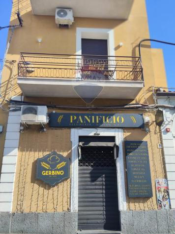 negozio in vendita a Catania in zona Canalicchio
