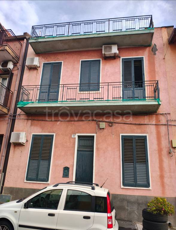 casa indipendente in vendita a Catania in zona Picanello
