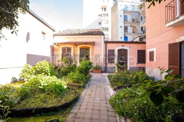 casa indipendente in vendita a Catania in zona Centro Storico