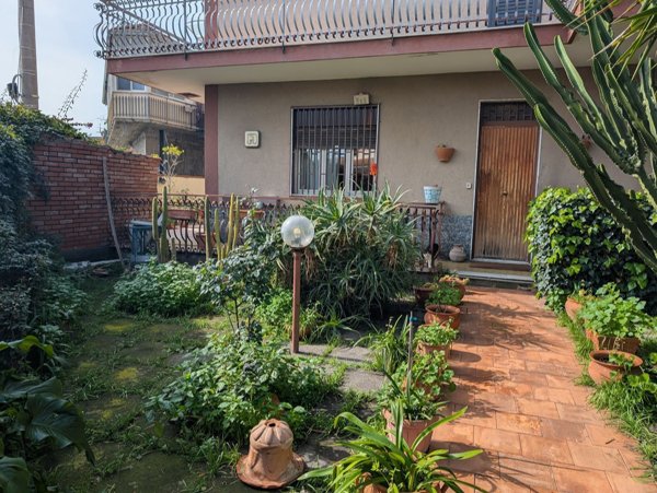 appartamento in vendita a Catania in zona Trappeto