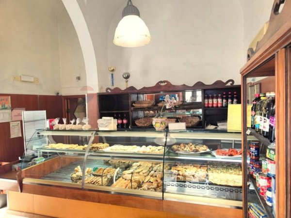 negozio in vendita a Catania in zona Picanello