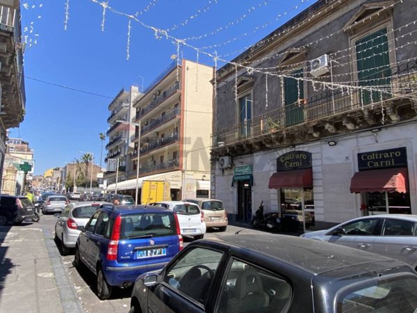 negozio in vendita a Catania in zona Picanello