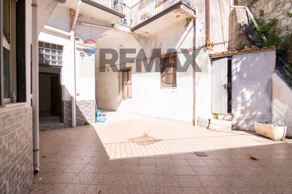 appartamento in vendita a Catania in zona Centro Storico