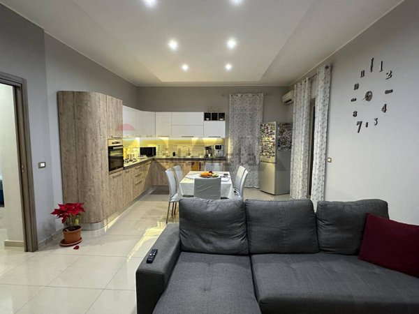 appartamento in vendita a Catania in zona Villaggio Sant'Agata