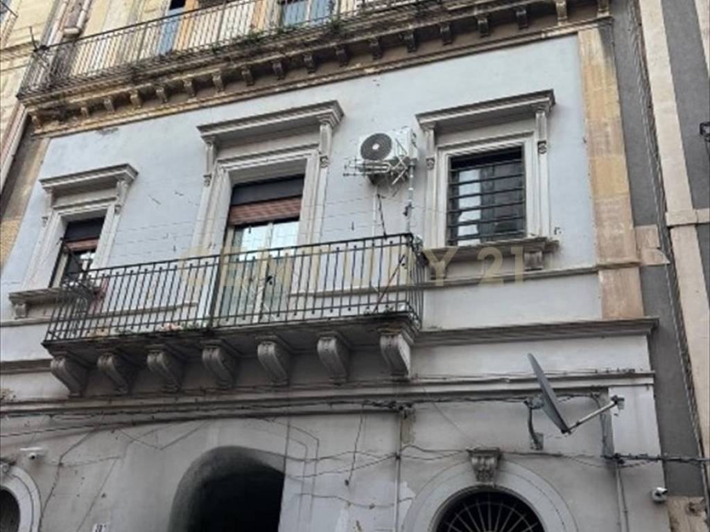 appartamento in vendita a Catania in zona Centro Storico