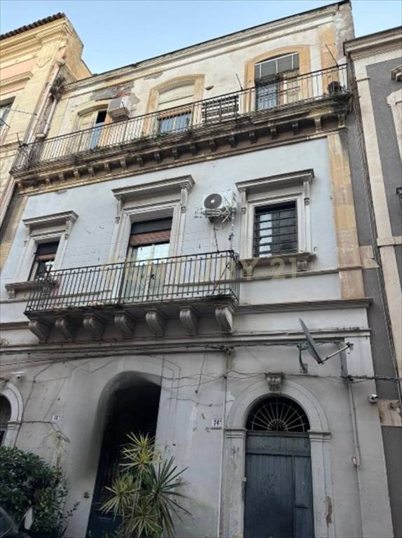 appartamento in vendita a Catania in zona Centro Storico