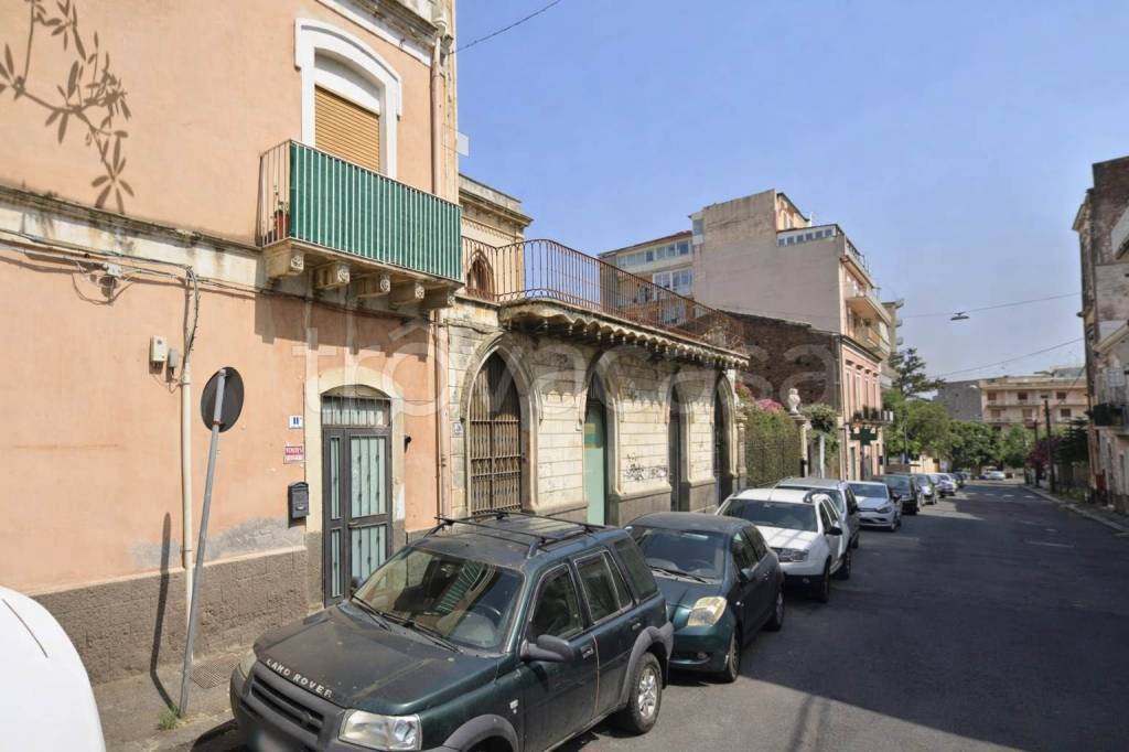 casa indipendente in vendita a Catania in zona Barriera del Bosco
