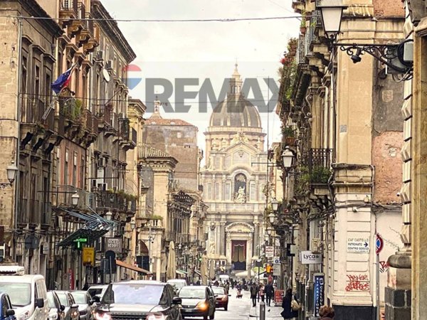 appartamento in vendita a Catania in zona Centro Storico