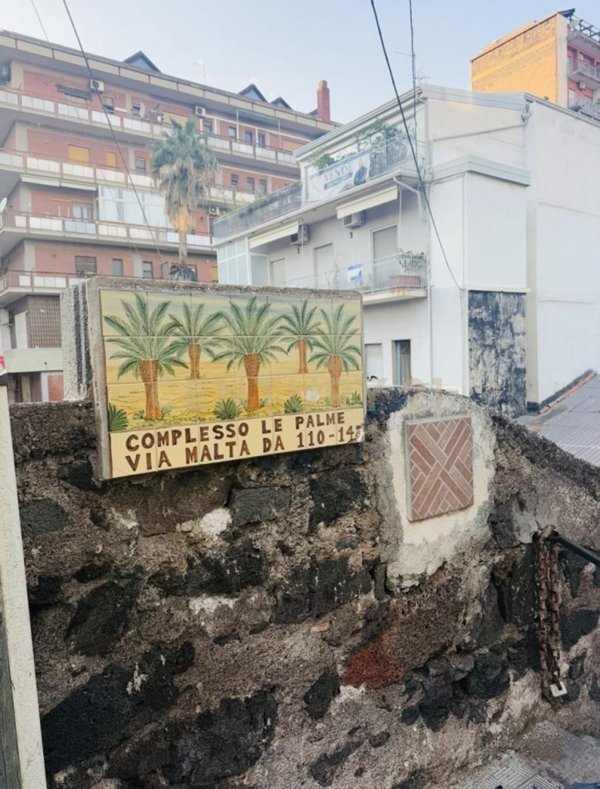 casa indipendente in vendita a Catania
