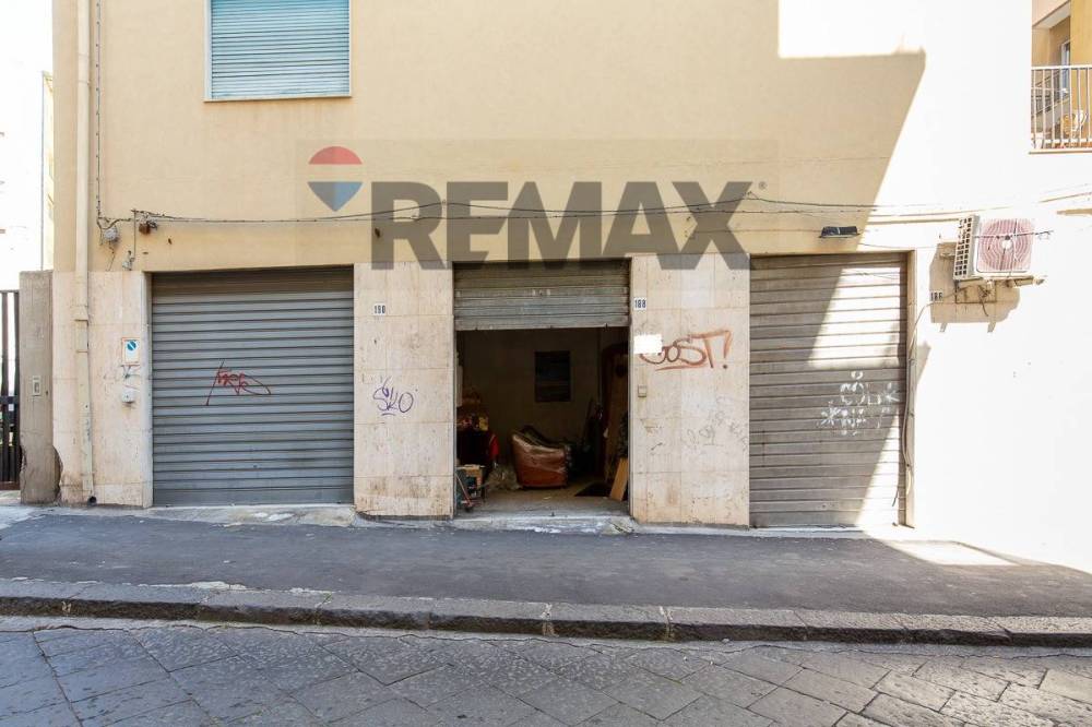 negozio in vendita a Catania in zona Centro Storico