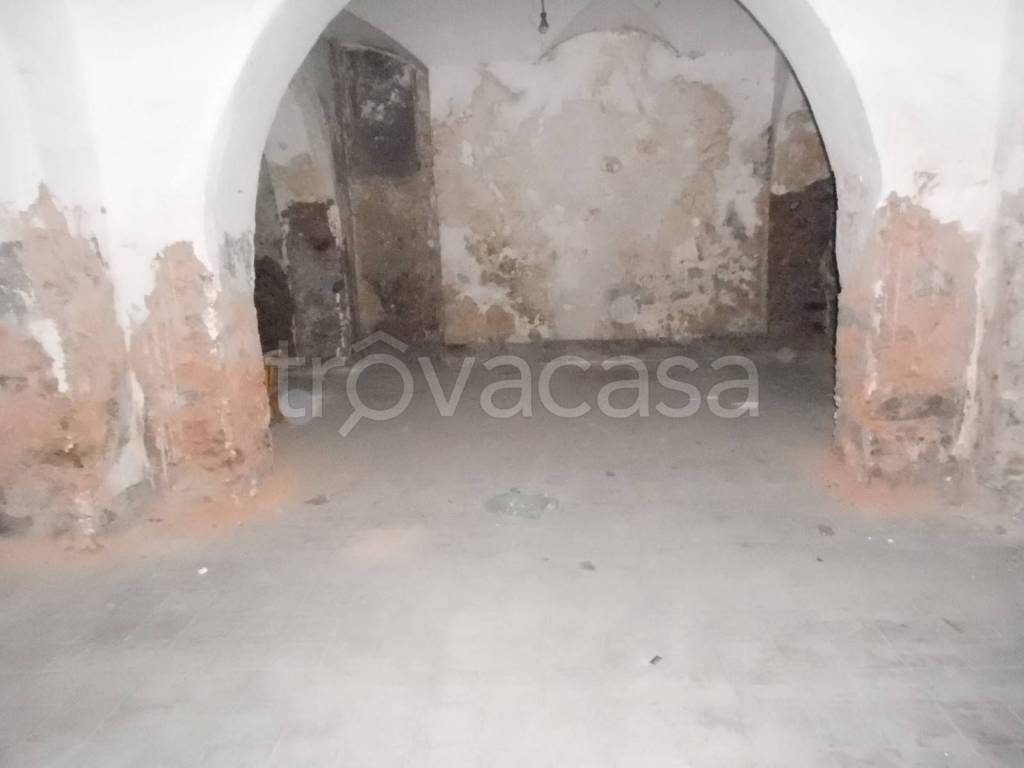 locale commerciale in vendita a Catania