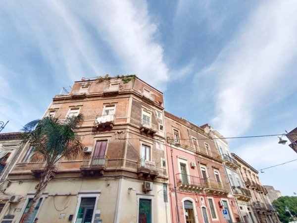 appartamento in vendita a Catania in zona Centro Storico