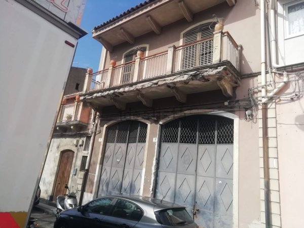 appartamento in vendita a Catania in zona Centro Storico