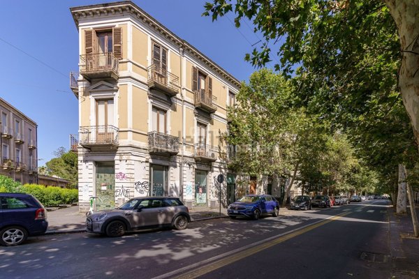 casa indipendente in vendita a Catania in zona Centro Storico