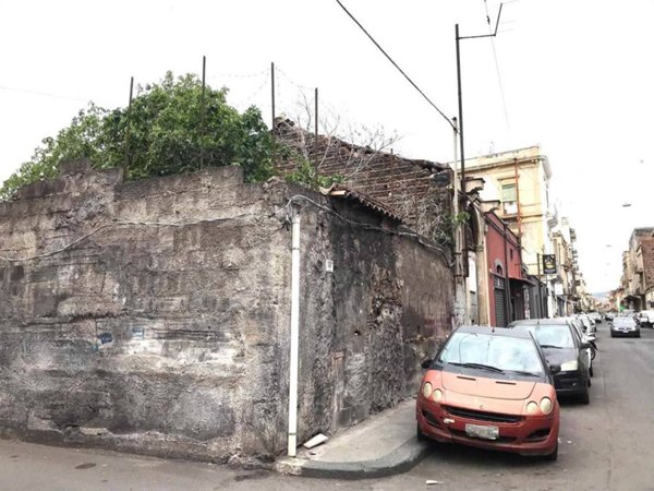 negozio in vendita a Catania in zona Centro Storico