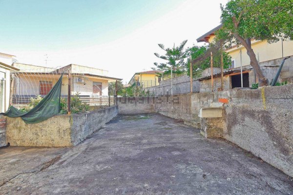 appartamento in vendita a Catania in zona Trappeto