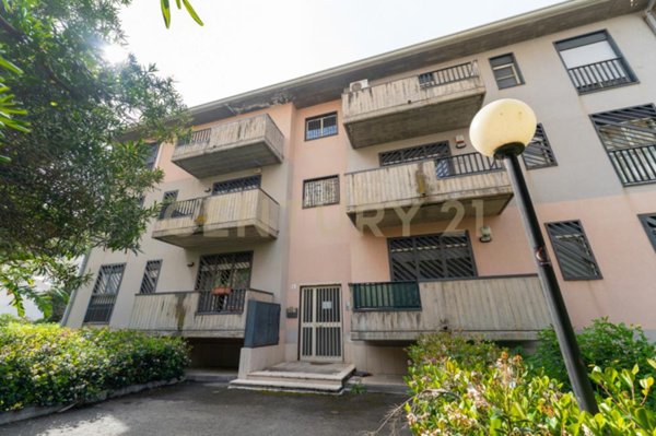 appartamento in vendita a Catania in zona Villaggio Sant'Agata