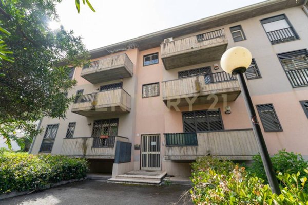 appartamento in vendita a Catania in zona Villaggio Sant'Agata