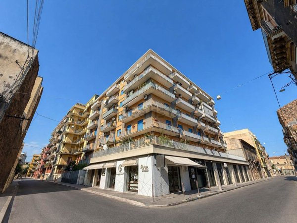 appartamento in vendita a Catania in zona Centro Storico