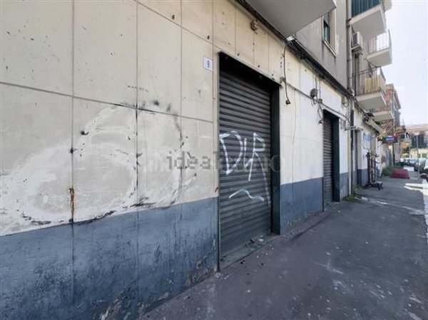 locale commerciale in vendita a Catania