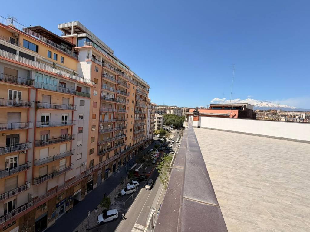 appartamento in vendita a Catania in zona Picanello