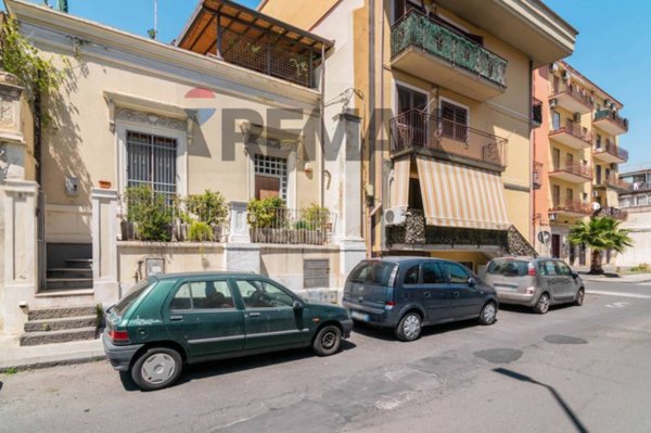 casa indipendente in vendita a Catania in zona Centro Storico