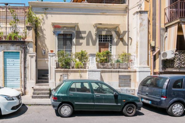 casa indipendente in vendita a Catania in zona Picanello
