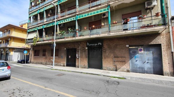 locale commerciale in vendita a Catania in zona Picanello