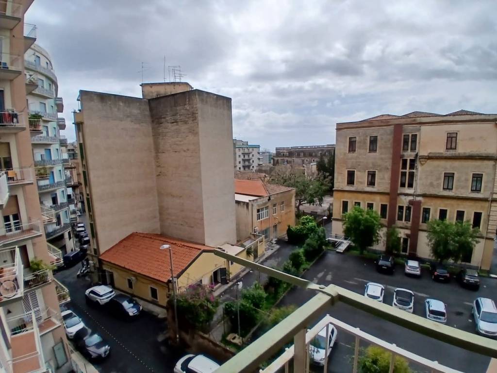 appartamento in vendita a Catania in zona Centro Storico