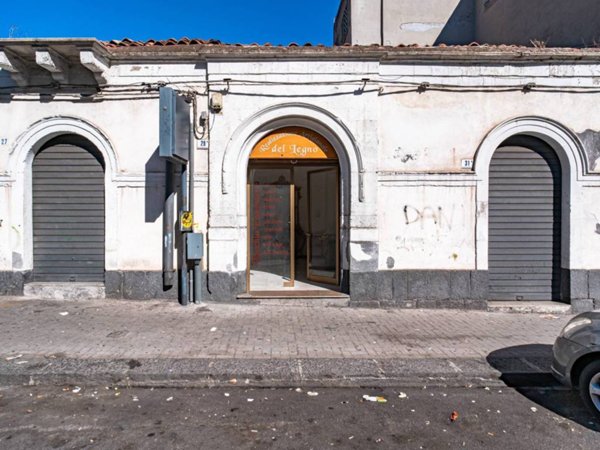 locale commerciale in vendita a Catania in zona Centro Storico