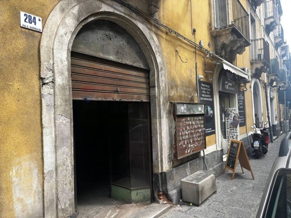 negozio in vendita a Catania in zona Centro Storico