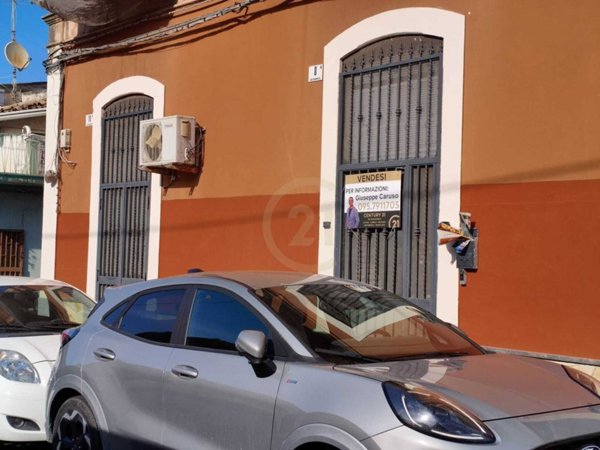 casa indipendente in vendita a Catania in zona Canalicchio