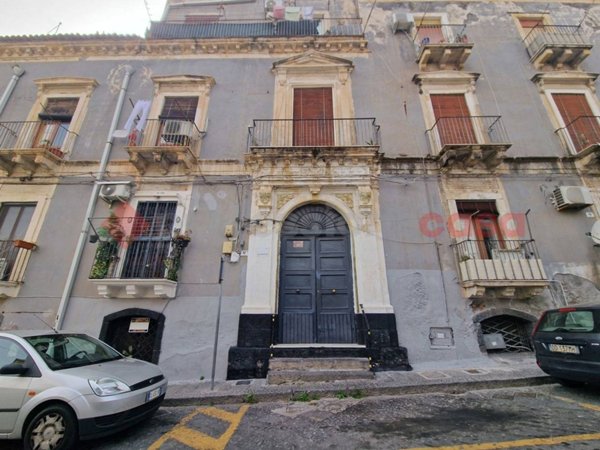 appartamento in vendita a Catania in zona Centro Storico
