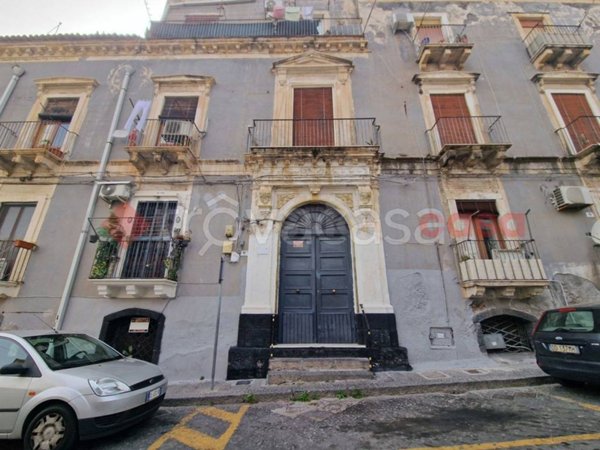 appartamento in vendita a Catania in zona Centro Storico