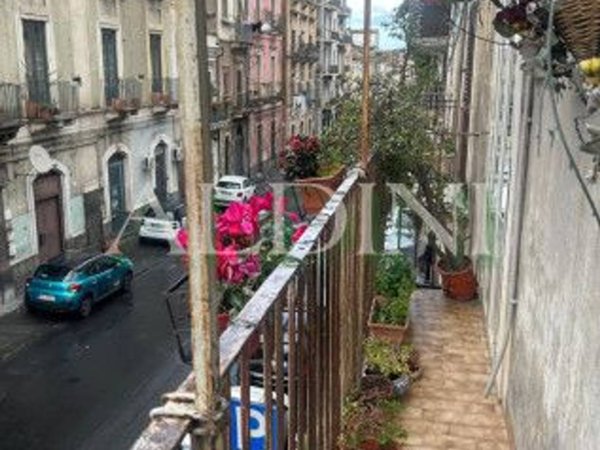 appartamento in vendita a Catania in zona Fontanarossa