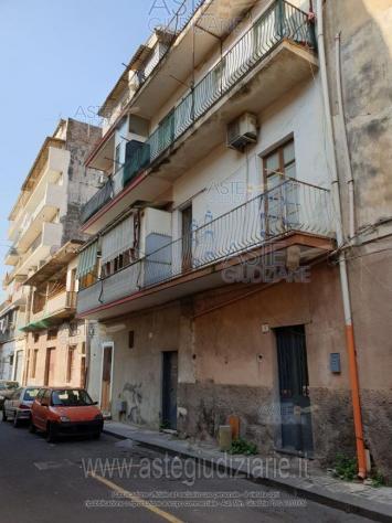 pentavano in vendita a Catania