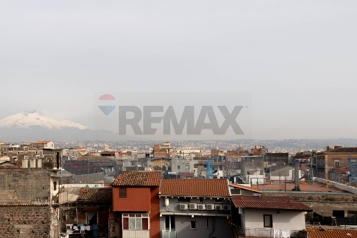 appartamento in vendita a Catania in zona Centro Storico