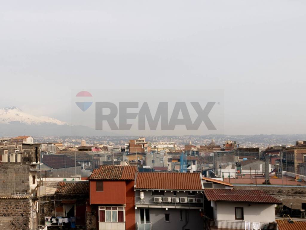 appartamento in vendita a Catania in zona Centro Storico