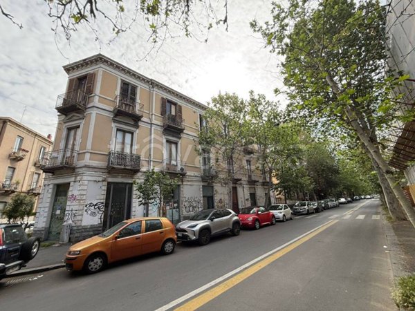 casa indipendente in vendita a Catania