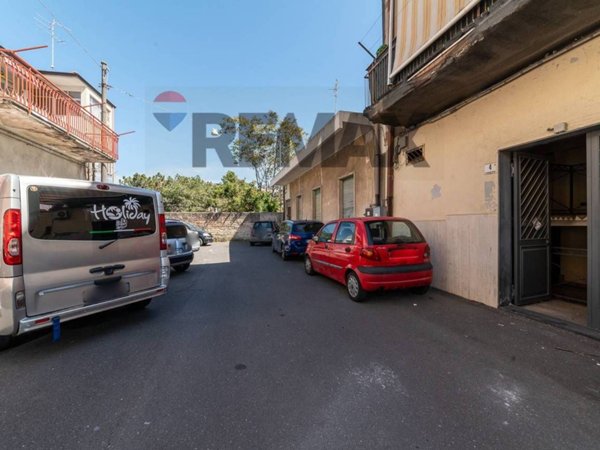 casa indipendente in vendita a Catania in zona Canalicchio