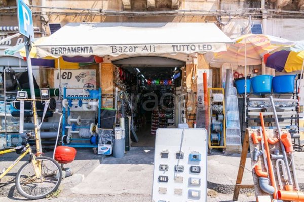 negozio in vendita a Catania
