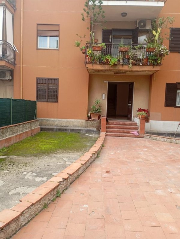 appartamento in vendita a Catania in zona Trappeto