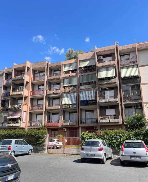 appartamento in vendita a Catania in zona Canalicchio