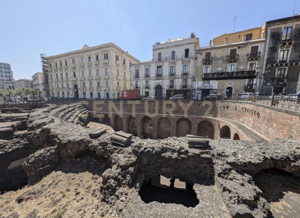 appartamento in vendita a Catania in zona Centro Storico