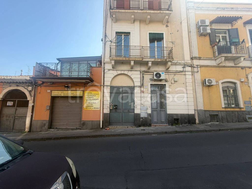 appartamento in vendita a Catania in zona Barriera del Bosco