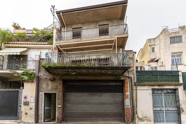 casa indipendente in vendita a Catania in zona Ognina