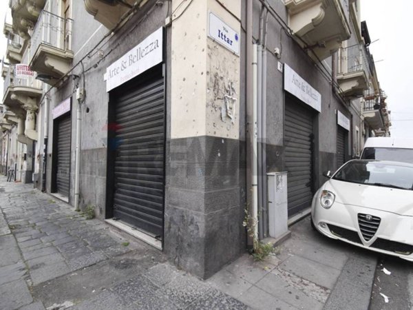 negozio in vendita a Catania in zona Centro Storico