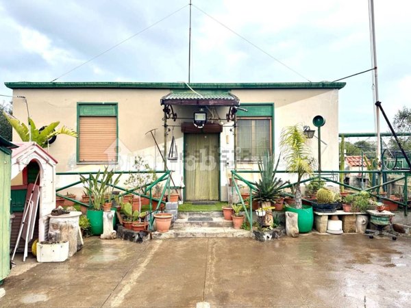 appartamento in vendita a Catania in zona Villaggio Delfino-Vaccarizzo