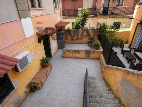appartamento in vendita a Catania in zona Centro Storico
